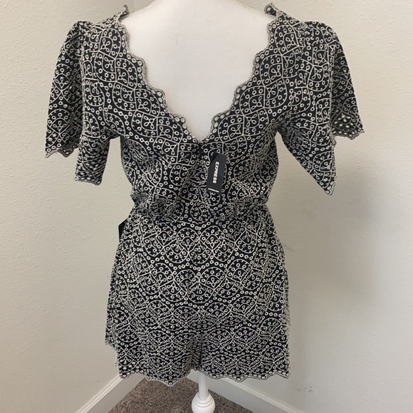 Express Romper - Picture 2 of 4